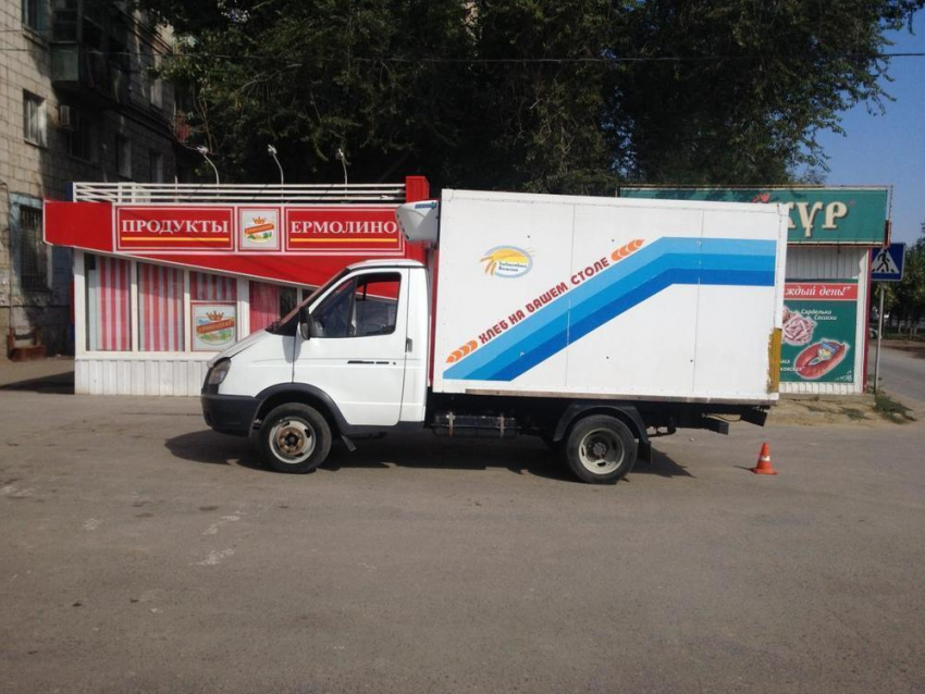 На юге Волгограда водитель «ГАЗели» сбил пенсионерку