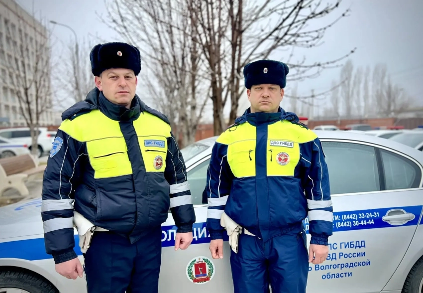 Полицейские в Волгограде помогли спасти жизнь 8-летнему мальчику 