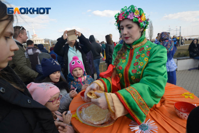 Провожаем Масленицу: где в Волгограде пройдут народные гуляния