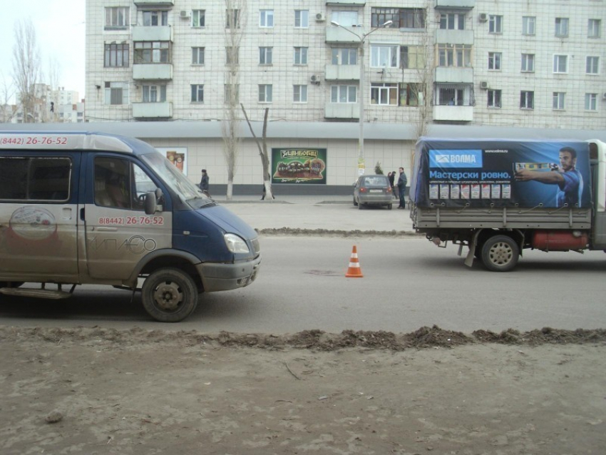 В Волгограде маршрутка № 44 сбила 76-летнего пенсионера