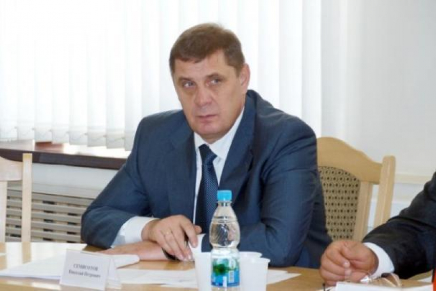 Спикер облдумы Николай Семисотов уезжает из Волгограда в Ростов