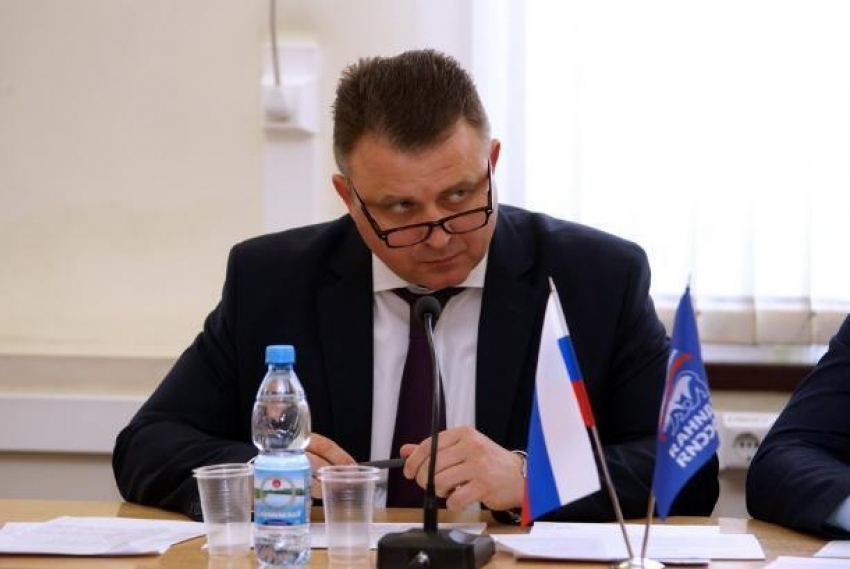 Волгоградский депутат грозит жителям утопающего района силовиками