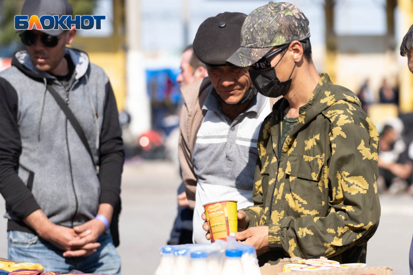 Запрет на труд мигрантов в 2026 году расширили в Волгоградской области