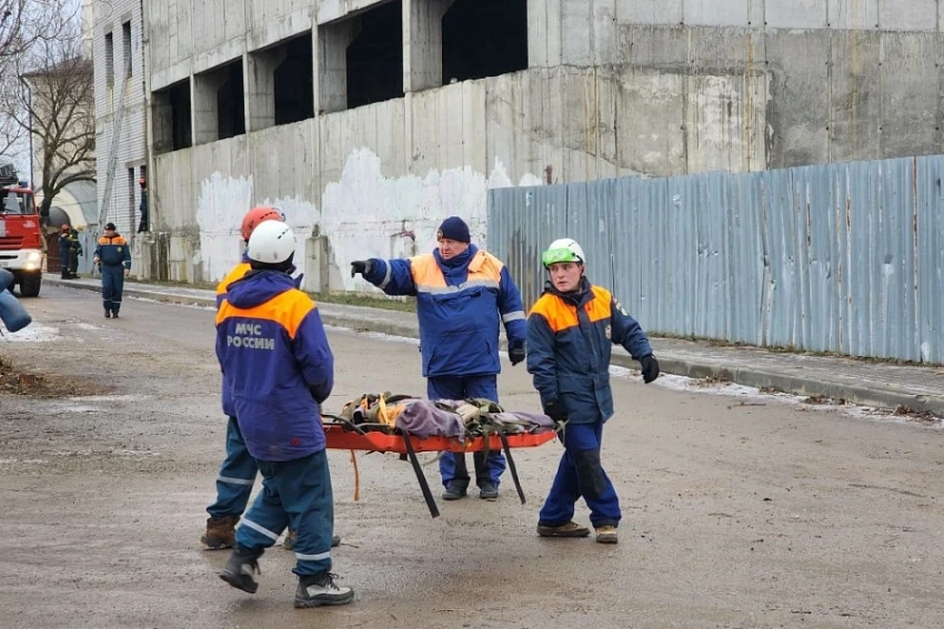 Спасателей собрали в Волгограде из-за фантомной атаки ВСУ