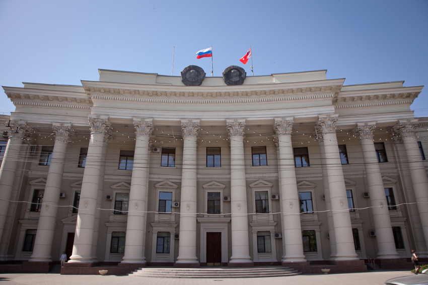 В Волгограде правительство «выселяет» чиновников из арендованных помещений