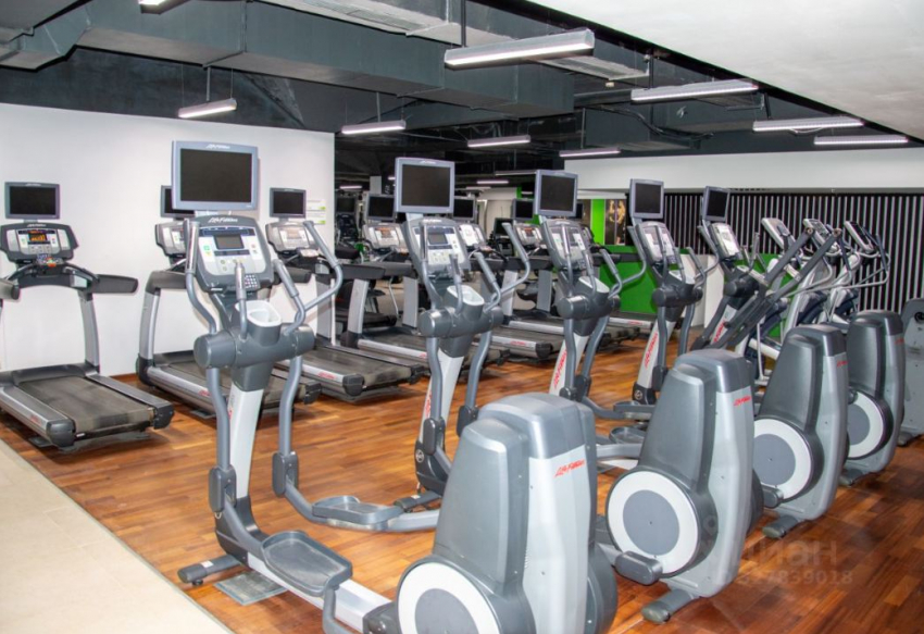 Популярный фитнес XFit выставили на продажу в Волгограде