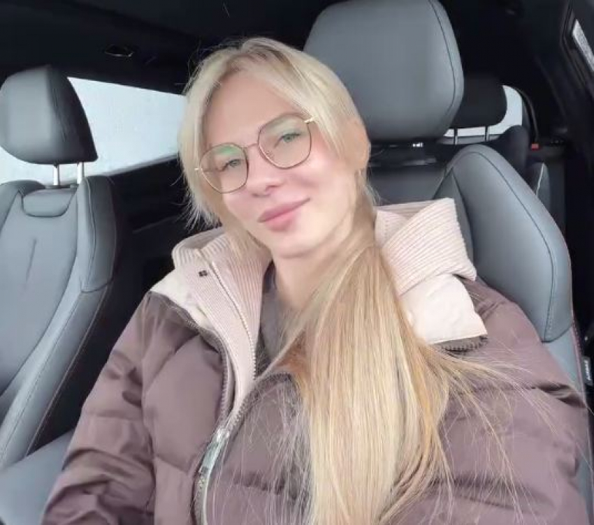 Дебилкой обозвали переехавшую из Москвы в Волгоград блогершу
