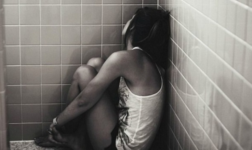13-летняя девочка найдена окровавленной в школьном туалете под Волгоградом