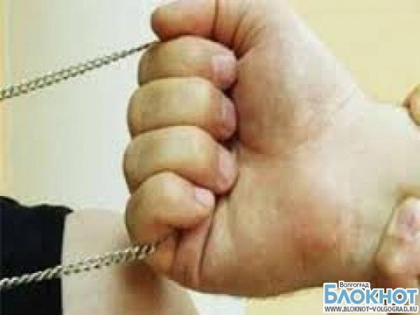 В Советском районе задержали мужчину, ограбившего волгоградку