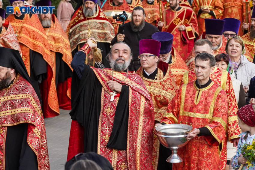 Мощи изрубленного шашками святого Николая на ковчеге пронесут в Волгограде