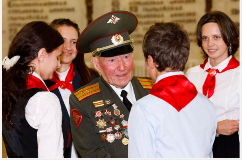 Волгоград поздравляет президента клуба «Сталинград» со 100-летием
