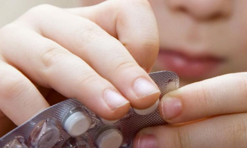 Во Фролово 2-летняя девочка отравилась неизвестными таблетками 