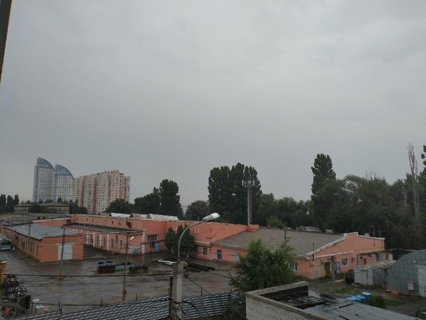 В Волгограде ожидается жаркий грозовой день