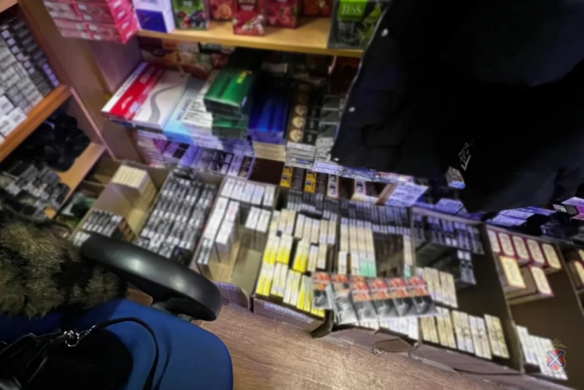 В Волгограде накрыли две точки сбыта «паленых» сигарет — хранилось товара на 4 млн