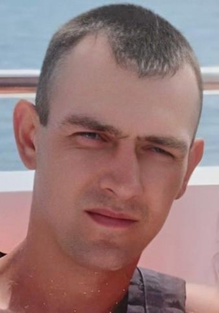 33-летний брюнет в джинсах и кепке бесследно пропал под Волгоградом