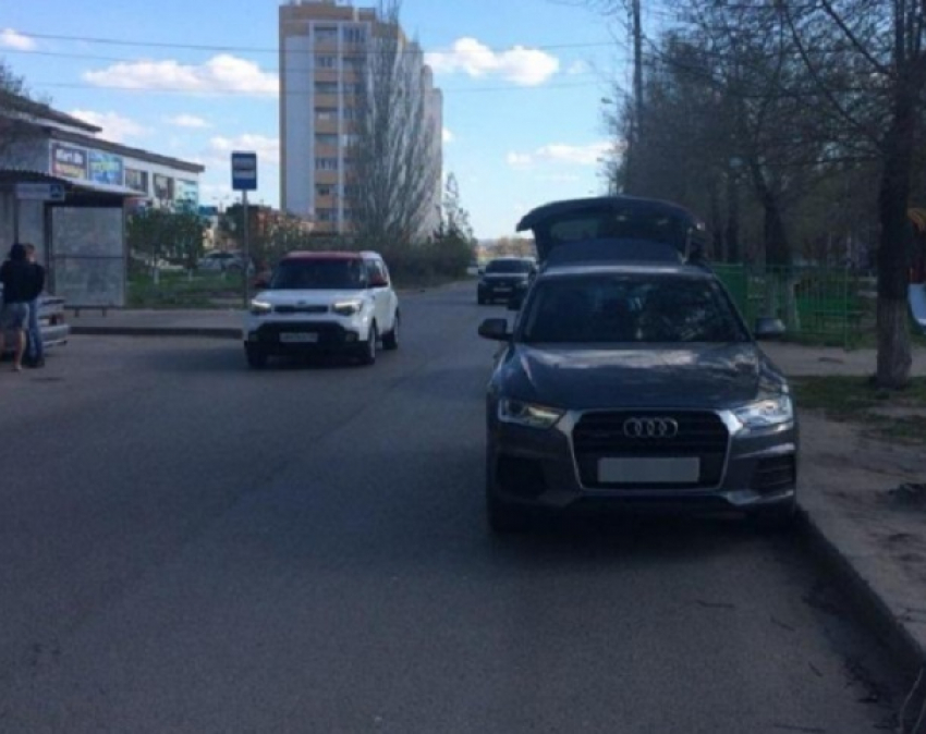 Молодая женщина на Audi сбила 10-летнюю девочку на юге Волгограда