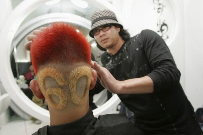 Камышанин украл из парикмахерской набор расчесок и машинку для окраски