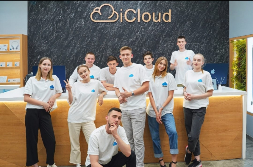 Требуется менеджер по продажам в магазин «iCloud". Заходи в справочник