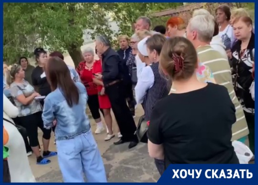 «Мы останемся на зиму с детьми без газа»: народный сход устроили в Волгограде
