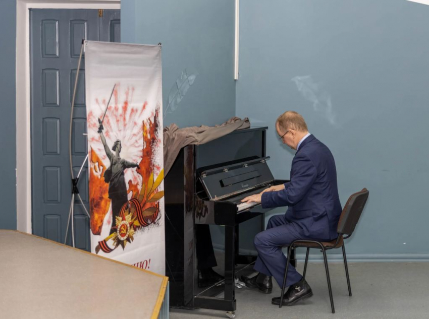 Музыкальный талант внезапно проснулся у волгоградского депутата