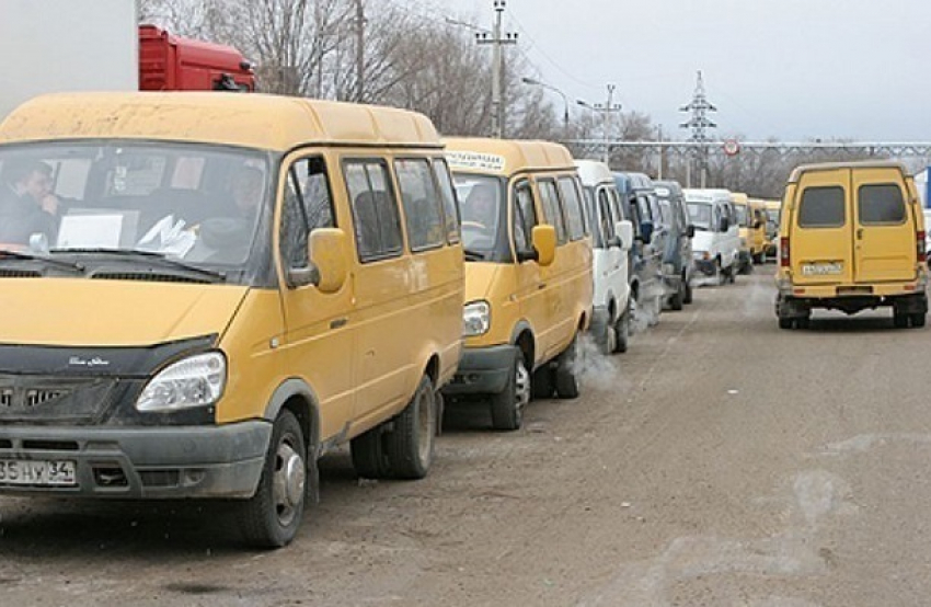 Под Волгоградом комитет транспорта оставил местных жителей без маршруток
