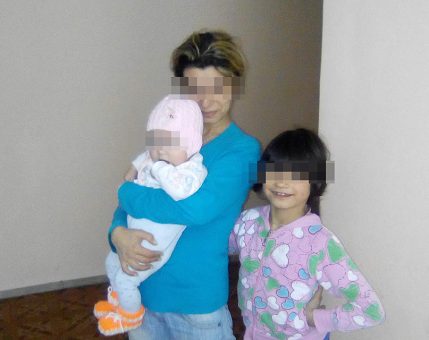 Мать четверых детей заживо сгорела, вернувшись в горящий дом за телефоном под Волгоградом