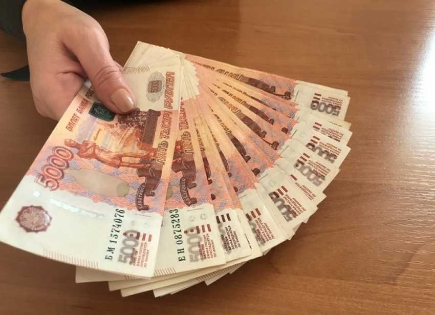 Два студента ВолГАУ вымогали у волгоградца 30 тысяч рублей