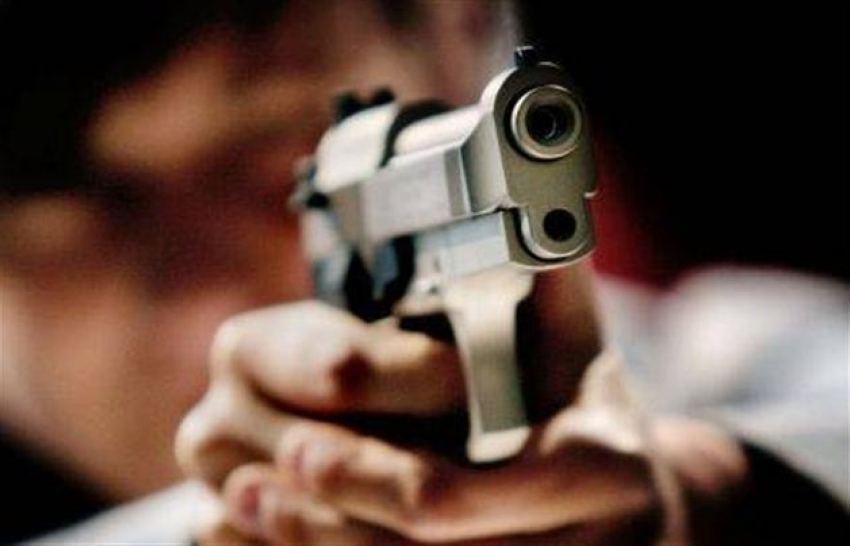 В Волжском в кафе «Каспий» произошла перестрелка и взорвали гранату