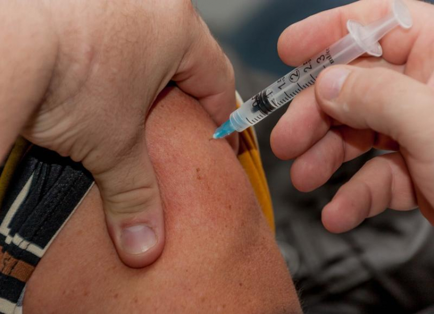 Новую партию вакцины против гриппа подвезут в Волгоград к середине октября