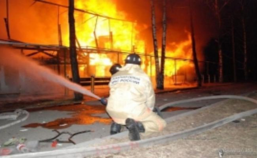 На юге Волгограда загорелся электрощиток в  9-этажке