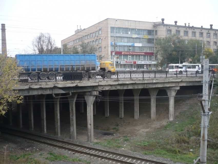 Из-за ремонта моста изменено время движения трамваев