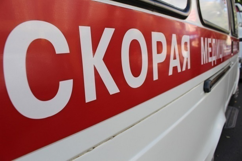 32-летняя женщина-водитель «Опеля» погибла на трассе Волгоград-Элиста