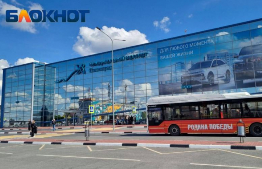 Массовая задержка московских авиарейсов после ночной опасности БПЛА произошла в Волгограде