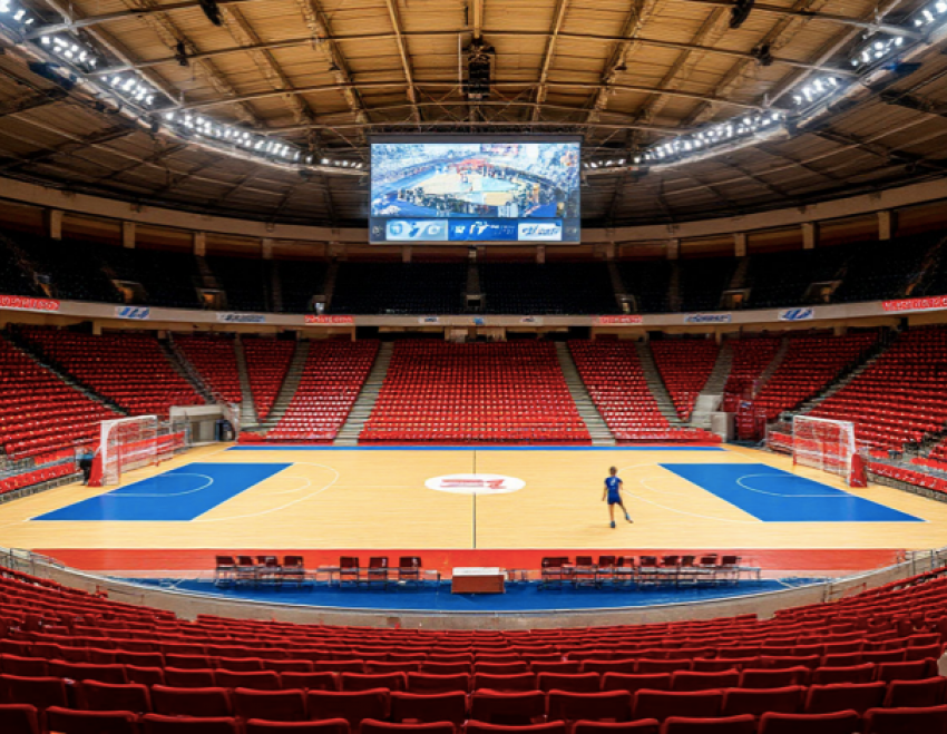 «Каустик» не смог уйти со дна турнирной таблицы