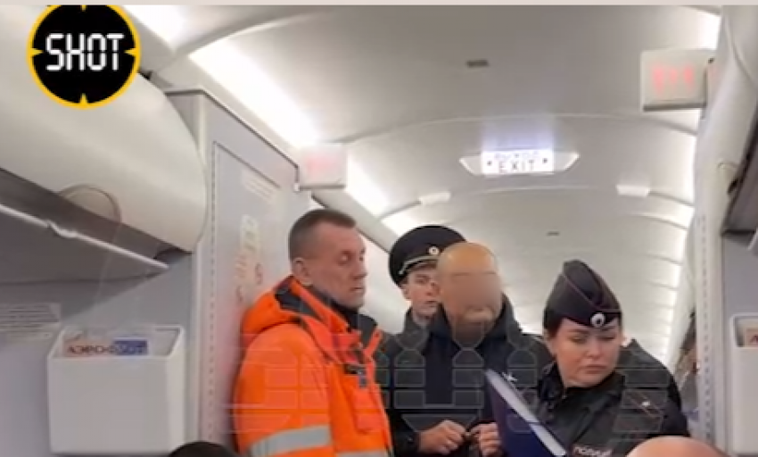 Названы детали дебоша на борту самолета в Волгограде