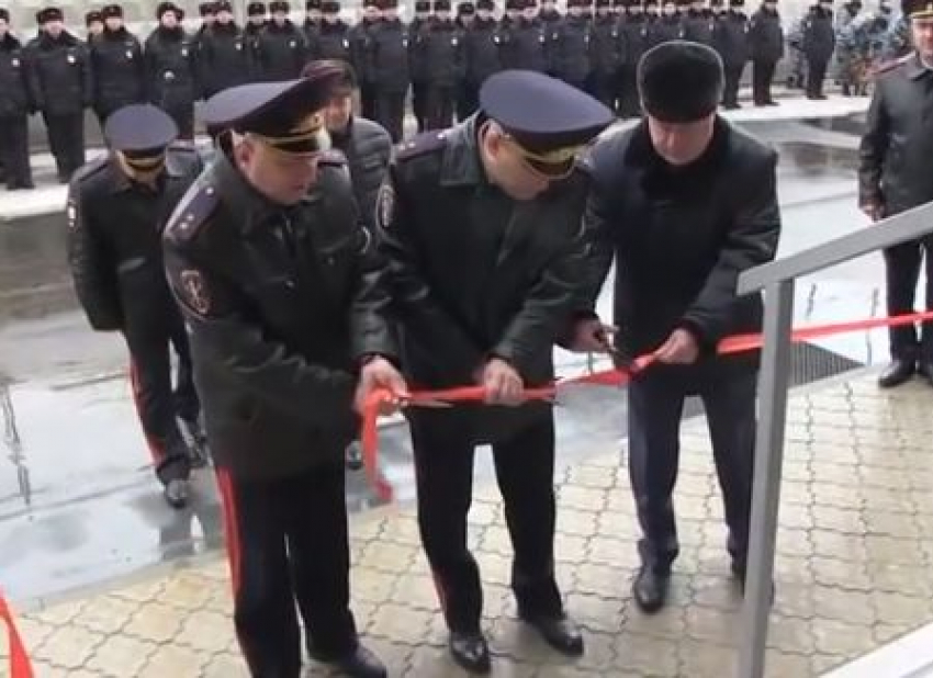 Открытие новенького вытрезвителя в Волжском посетил генерал-лейтенант из Москвы
