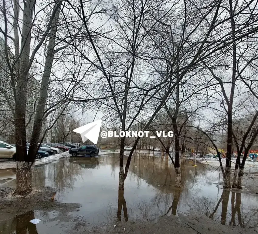 Южную окраину затопило в Волгограде: «Пора запускать лодки»