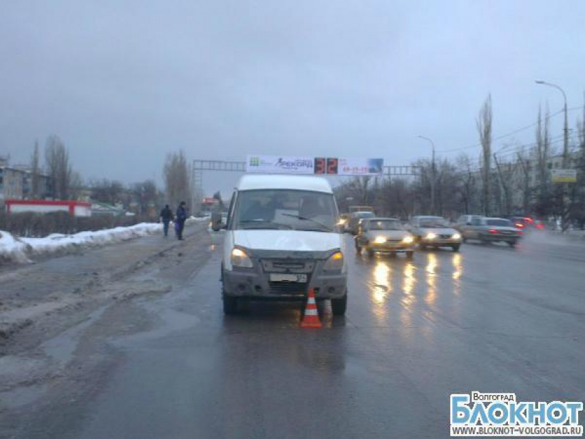 В Волгограде ГАЗель сбила женщину на пешеходном переходе