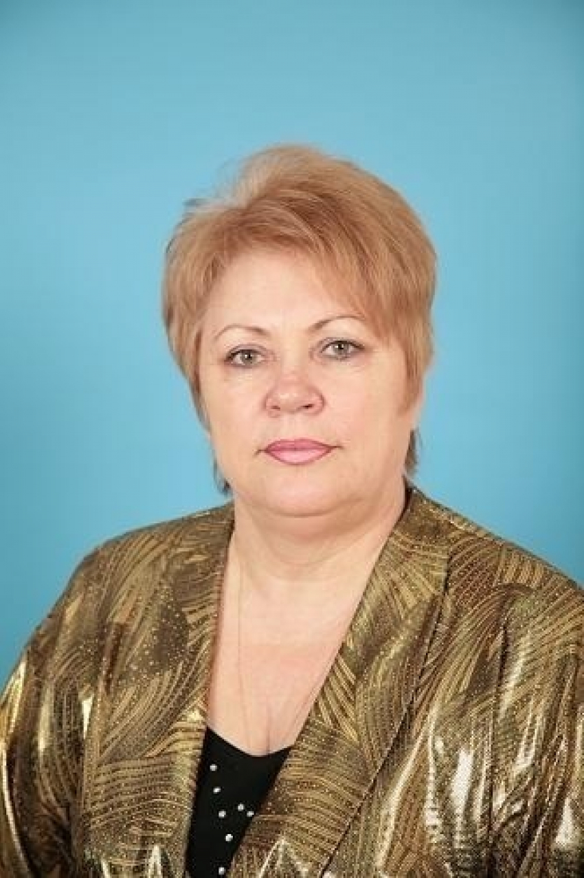 Под Волгоградом за мошенничество задержаны глава района и депутат