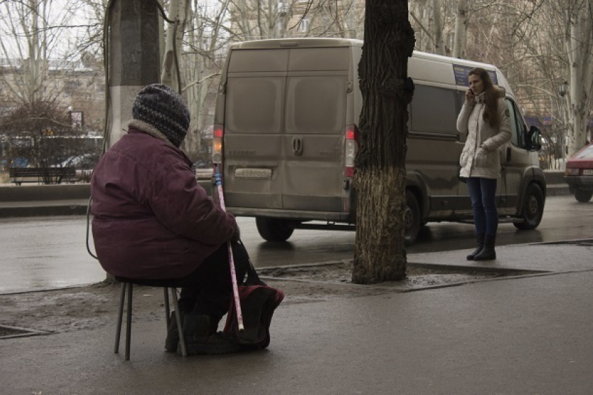 Женщины чаще мужчин не могут найти работу в Волгограде