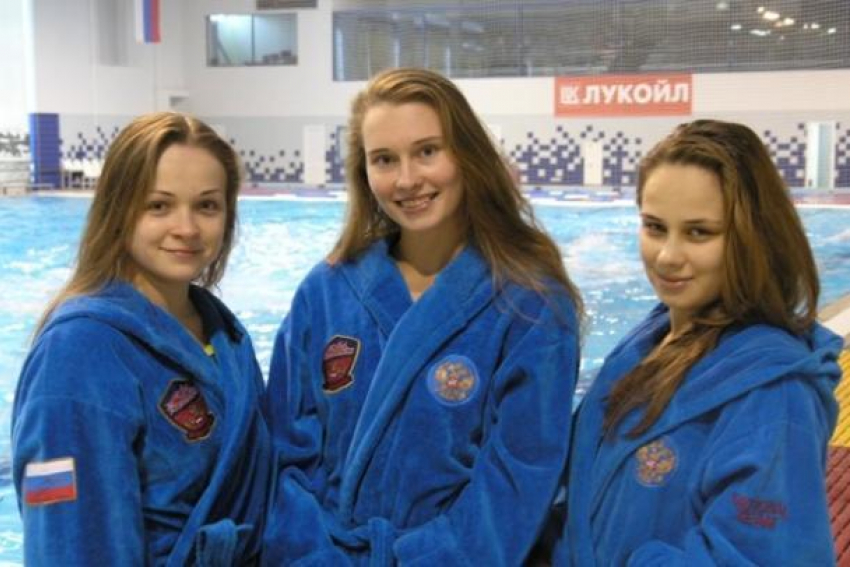 Трем красавицам-ватерполисткам из Волгограда присвоено звание мастеров спорта