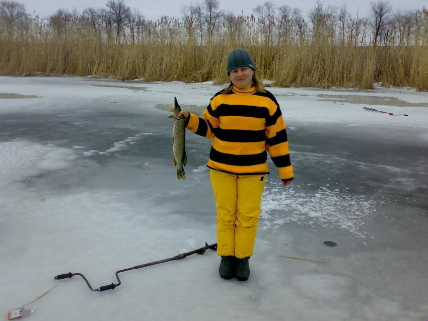 В фотоконкурсе «Удачный улов» зимняя рыбалка Валентины Ерониной