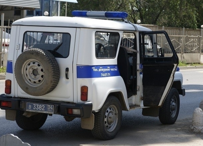 Полиция разыскивает водителя, сбившего пенсионерку в Волгограде