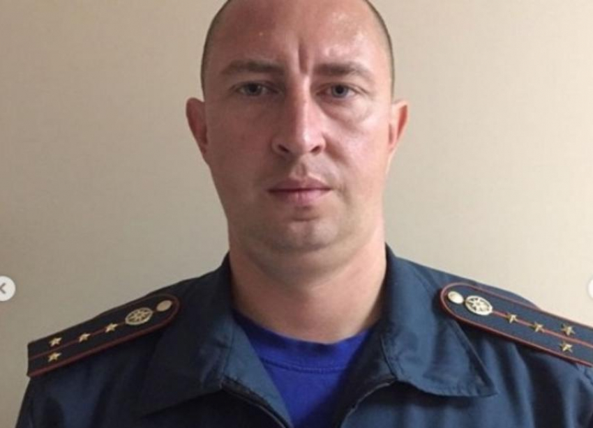 Умер тяжело пострадавший в пожаре в Волгограде спасатель, которому собирали донорскую кровь