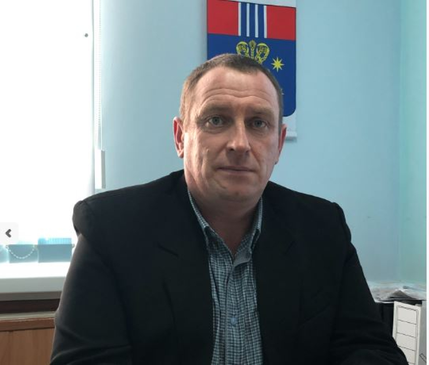 «Скандал в школе ни при чем»: причину ухода с поста назвал волгоградский глава поселения Гусев