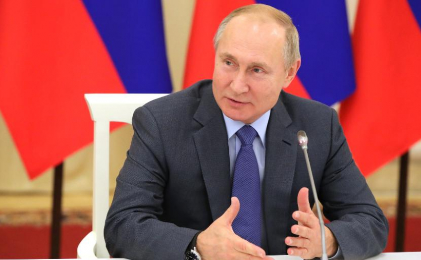 В понедельник волгоградские депутаты запланировали поддержать Владимира Путина