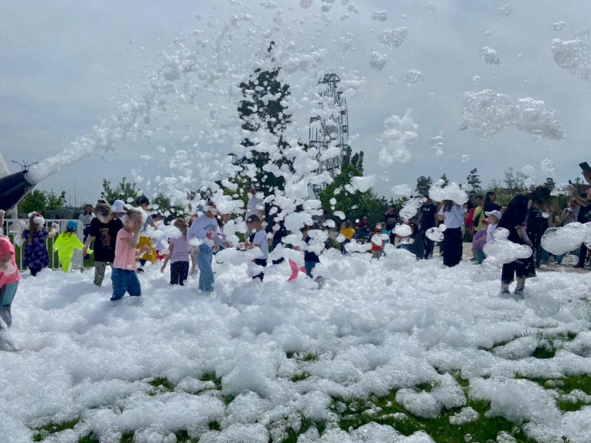 В центре Волгограда запустили пенную дискотеку на все выходные