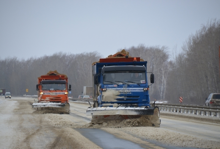Дорожные службы переведены в режим повышенной готовности на трассах Волгоградской области