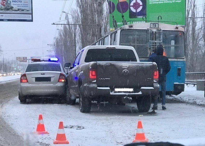 Волгоградцы обсуждают массовую аварию на проспекте Ленина