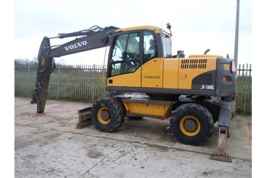 В Волгограде экскаватор переехал 45-летнюю женщину